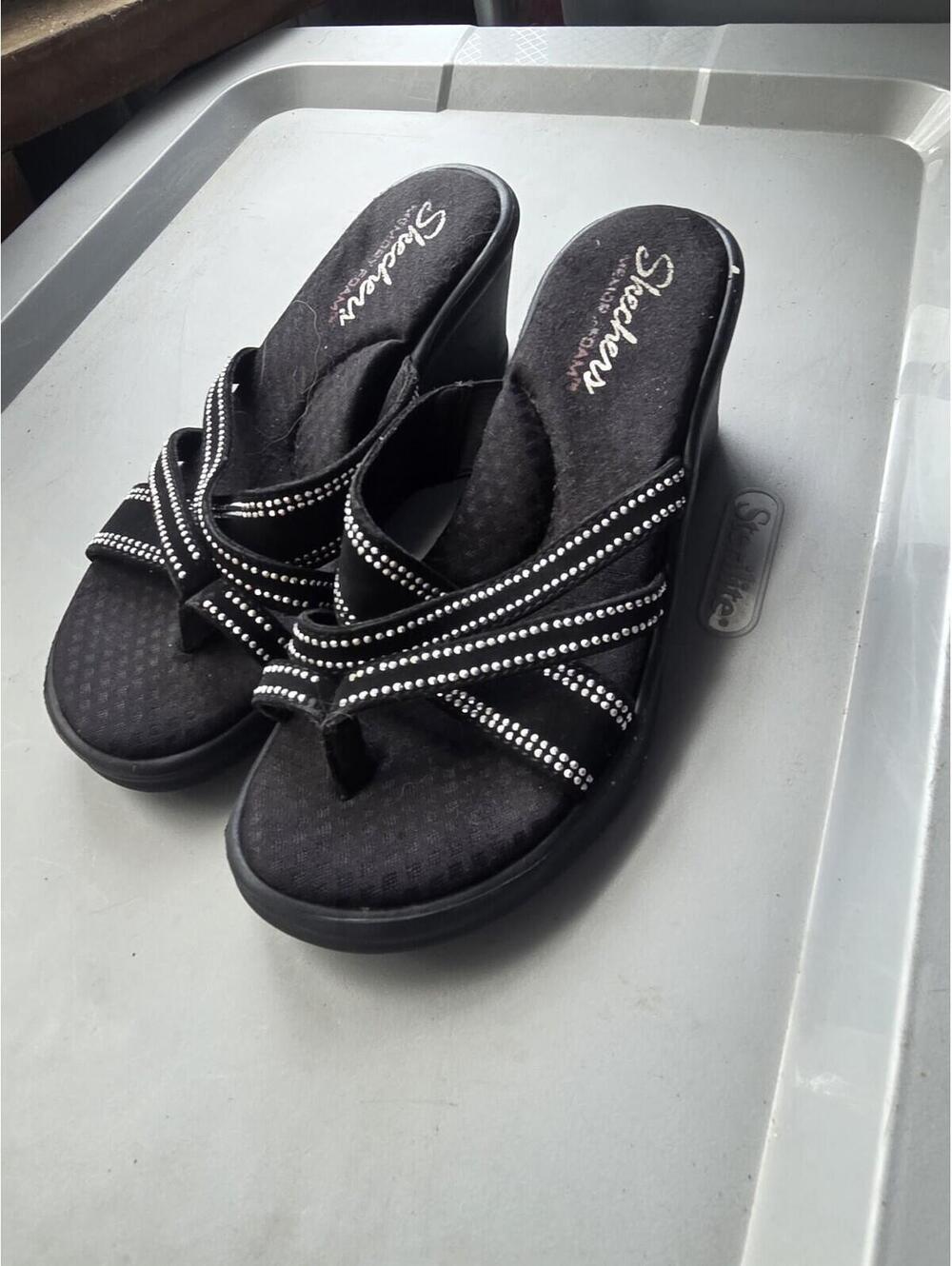 Skechers Womens Shoes Memory Foam Black Wedge Heel Rhinestones Sandals Size 6.5